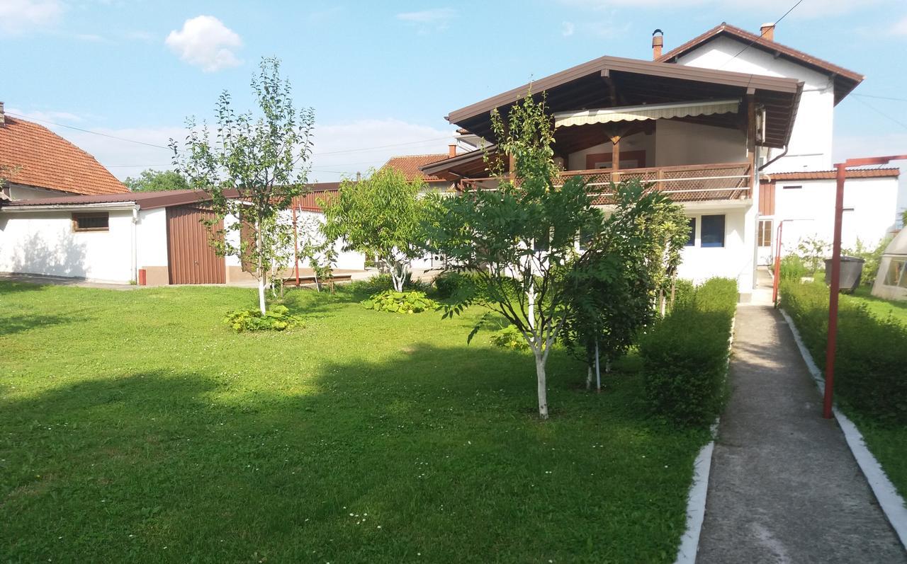 Holiday Home Old Mill Bihać エクステリア 写真