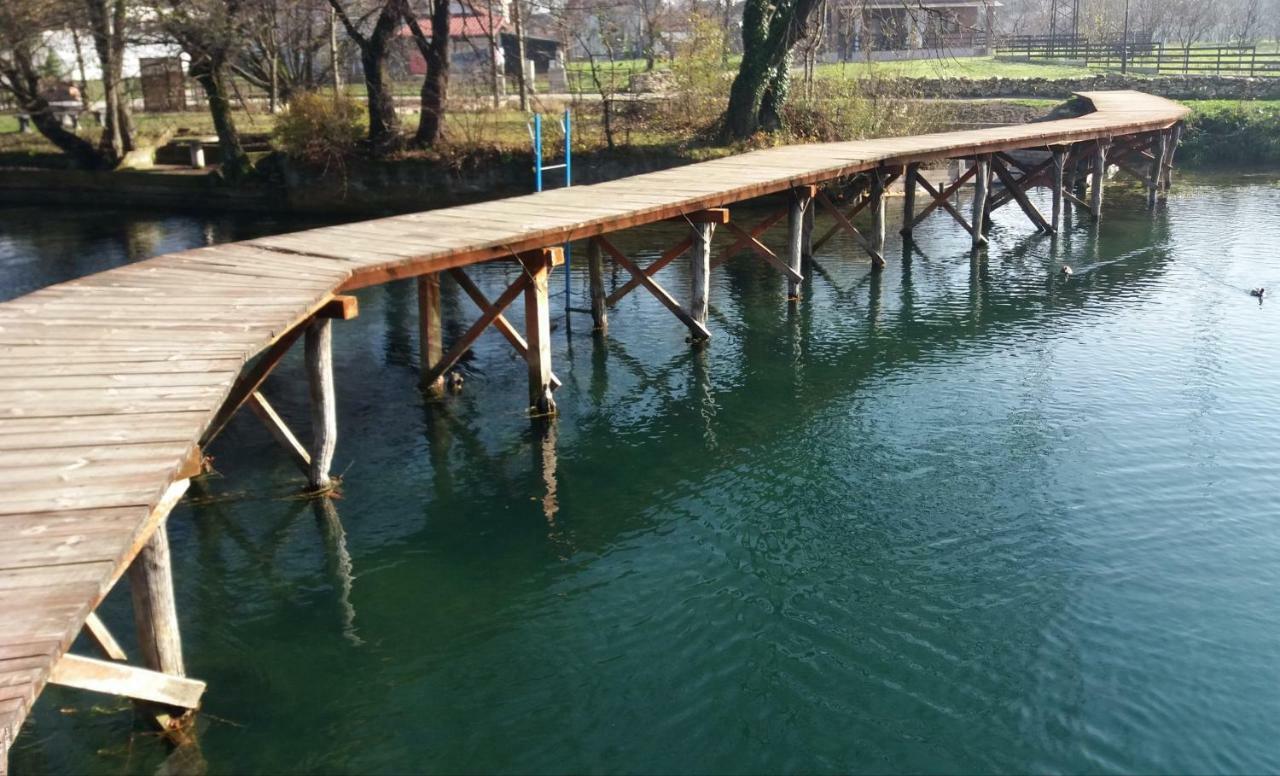 Holiday Home Old Mill Bihać エクステリア 写真